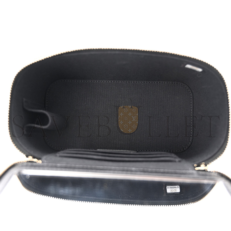 CHANEL MASTER  LAMBSKIN QUILTED SMALL VANITY CASE WITH CHAIN BLACK (17*9*8cm) 
